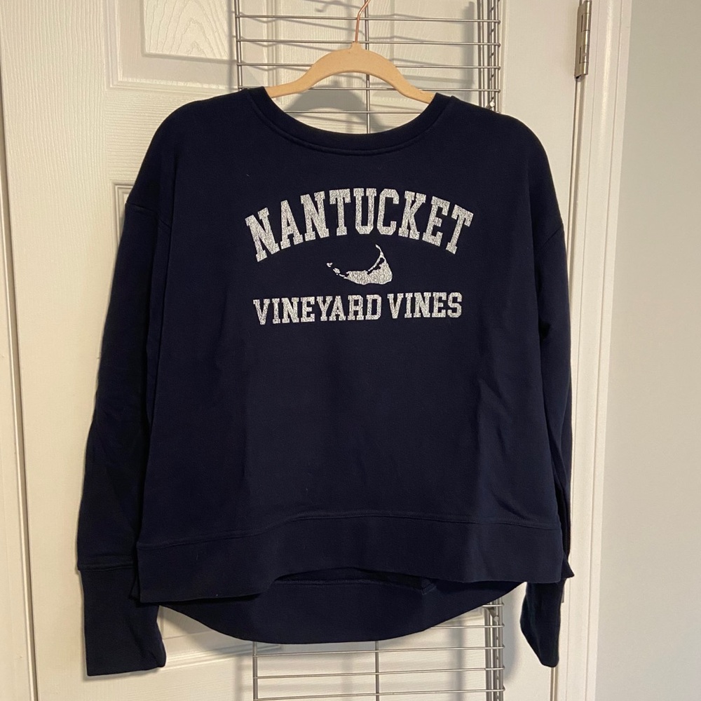NWOT Vineyard Vines Crewneck